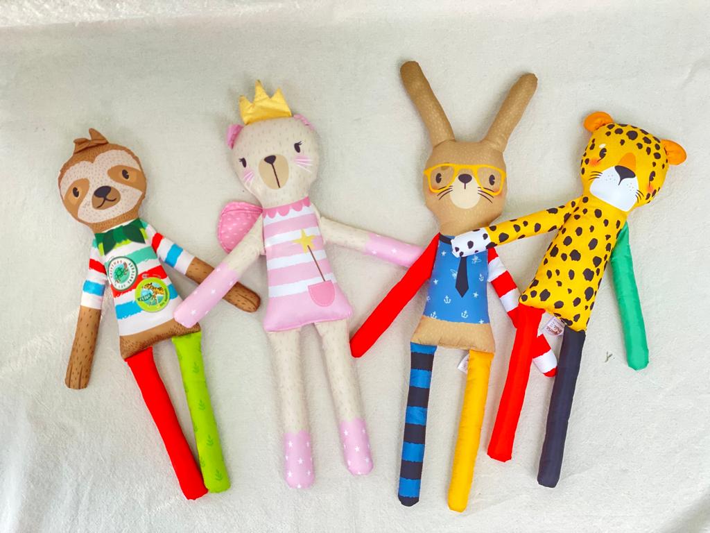 Bienvenido Bebé 2- Canasta de Panes Artesanales para Padres y Muñeco dpara Bebé