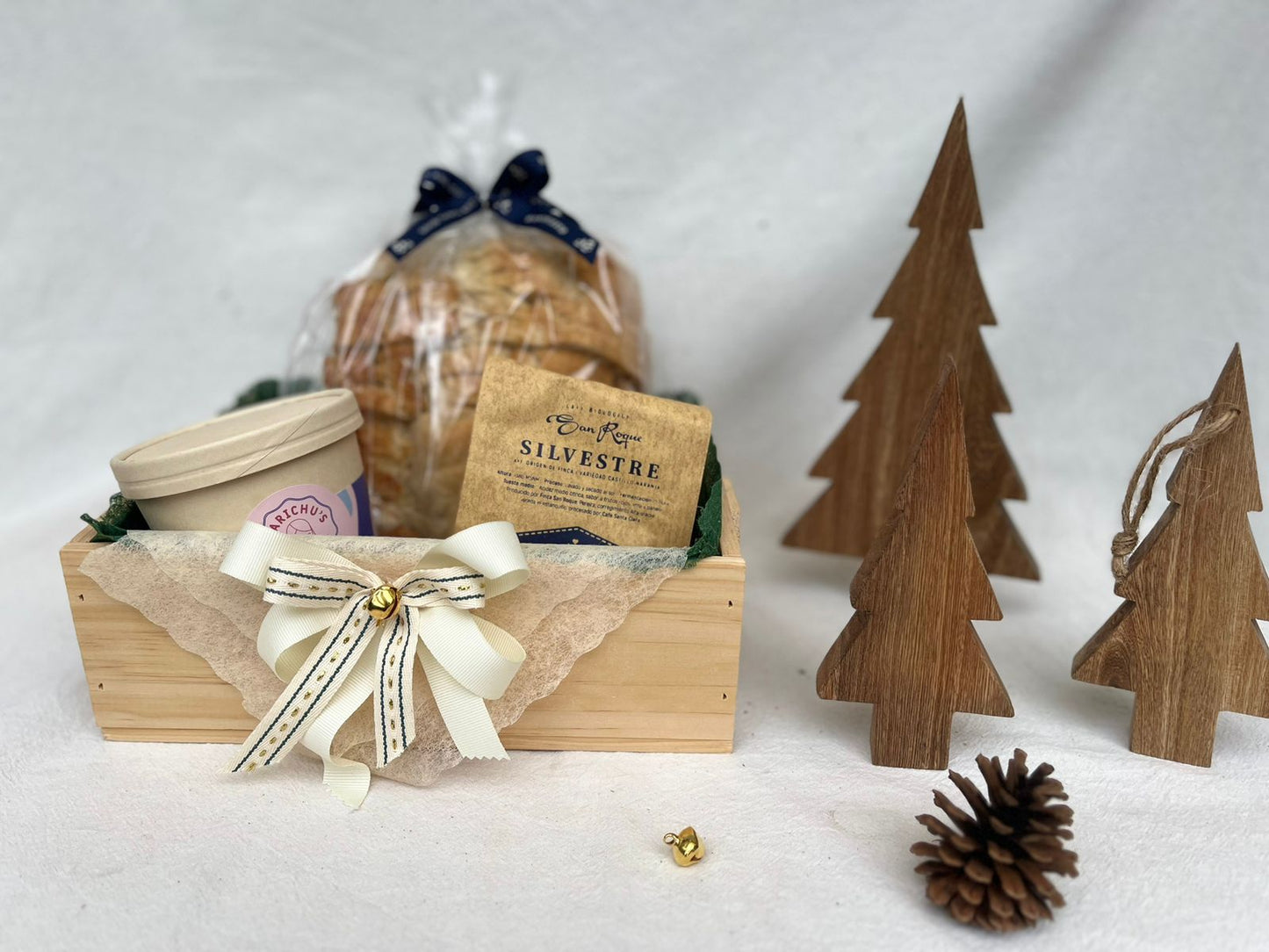 Pan, brownies y queso