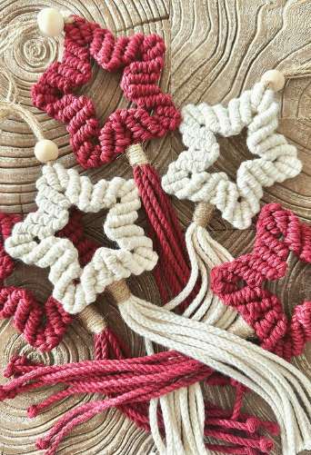 Estrellitas para el árbol de macramé