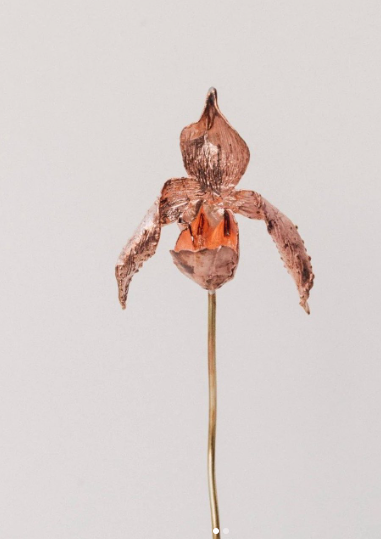 Orquídea Gratitud en bronce hecha a mano