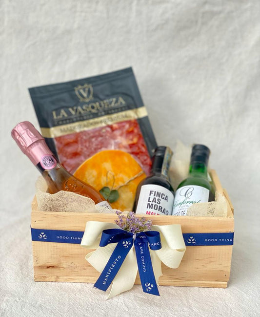 mini cata de vinos en pibas con queso y madurados