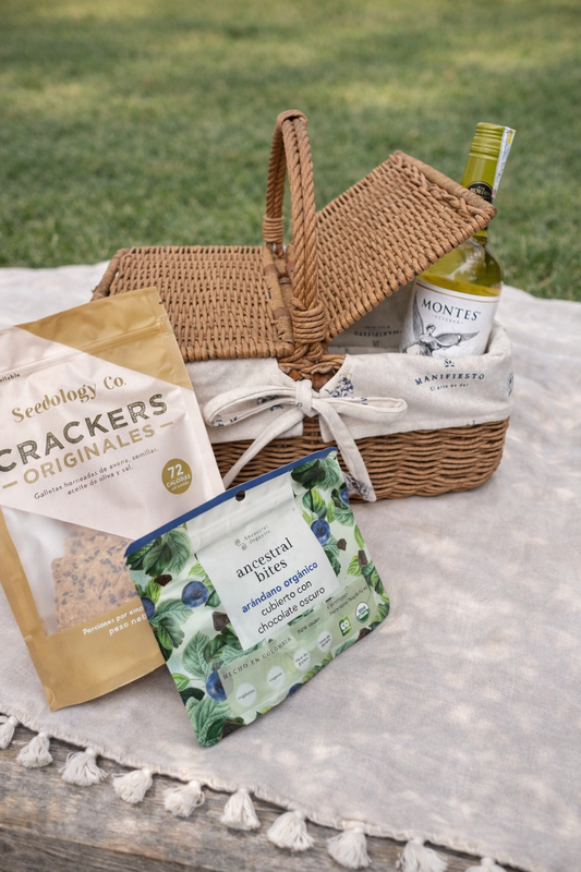 Cesta de picnic con vino