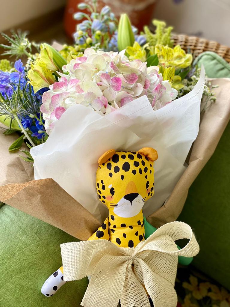 Flores Silvestres para Mamá y Muñeco para Bebé