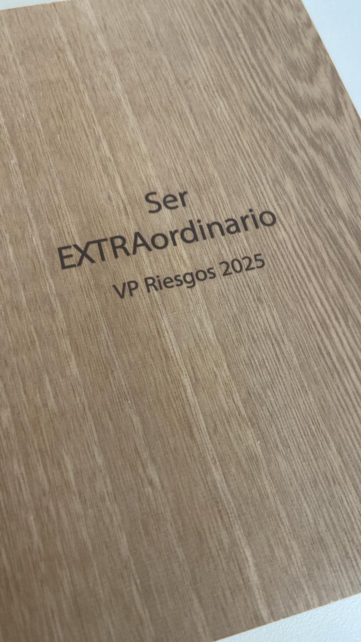 Marco personalizado con foto | Corporativo
