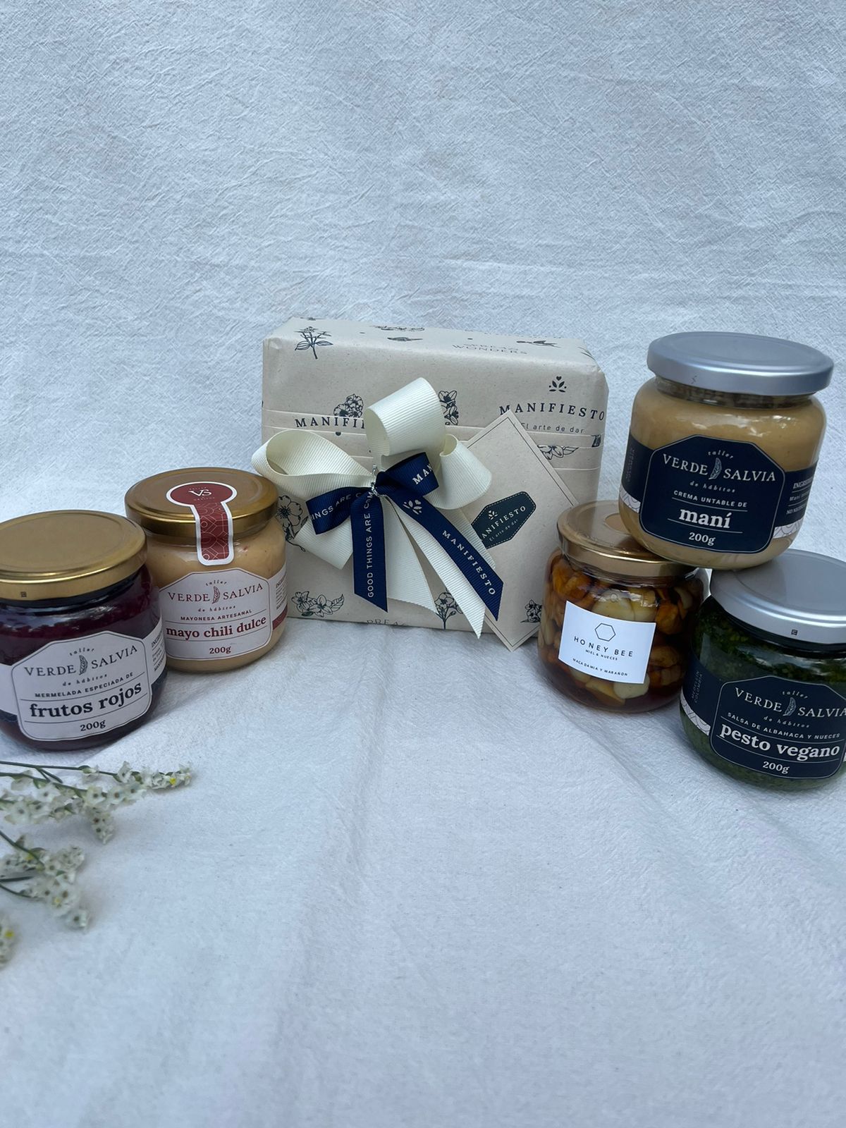 🥜&nbsp; Crema de maní&nbsp; sin ingredientes adicionados y sin azúcares añadidos| Opciones llenas de sabor y energía.

🌿 Conserva de frutos rojos conIngredientes naturales | Sin aditivos, solo el sabor puro de la fruta.
