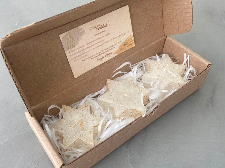 Cajita con 3 Velitas Estrella – Ritual de Gratitud y Luz