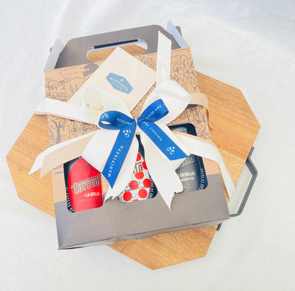 tabla con three pack de cervezas